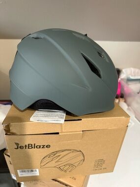JetBlaze Matte Gray Helmet. Size L youth